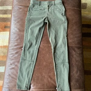 Pilcro & the LetterPress Superscript skinny sz 26
